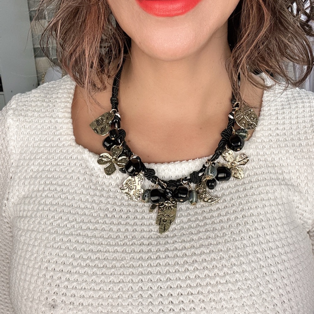Elegant Black and Silver Floral Necklace